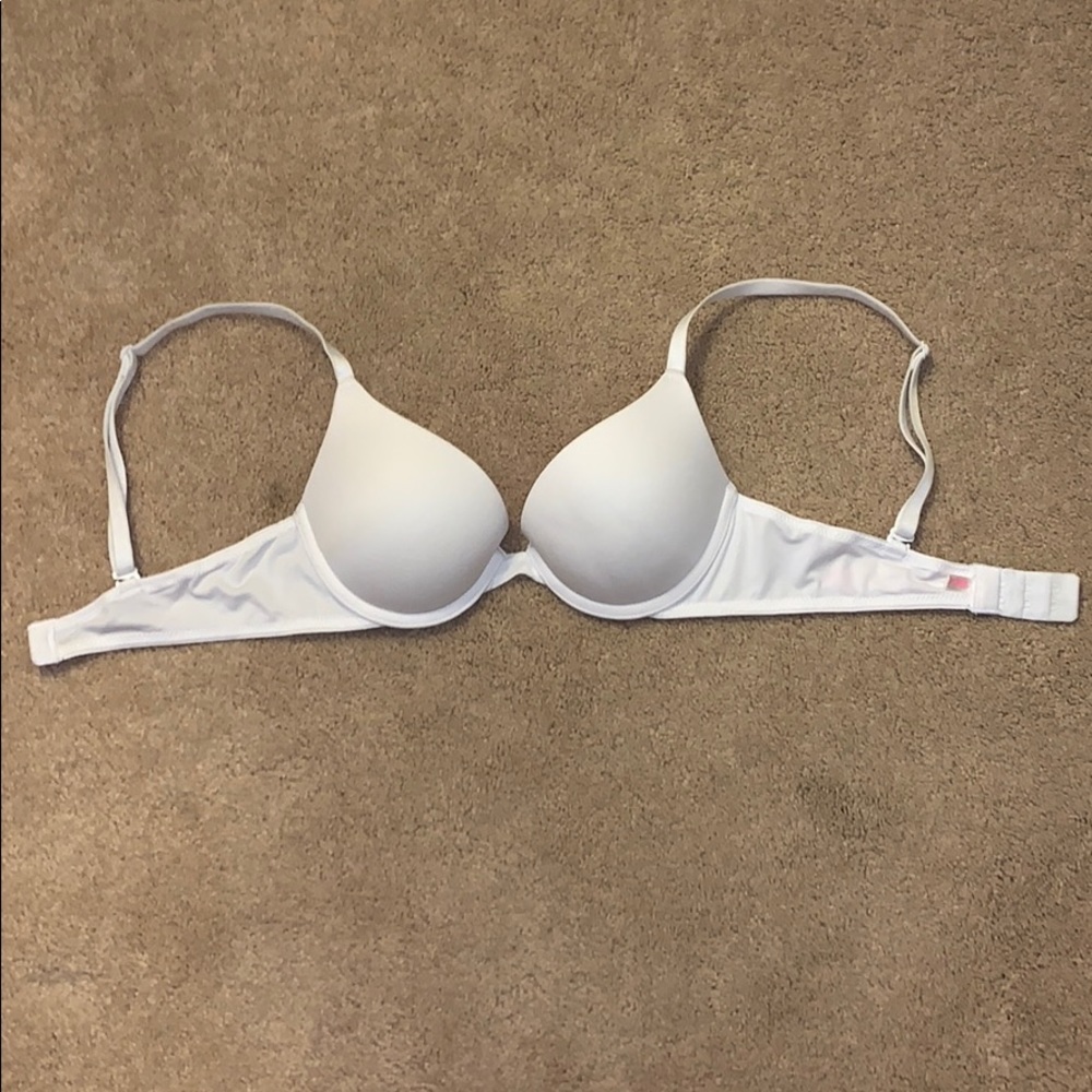 pink bra